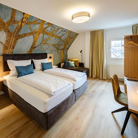 Hotel Restaurant Goldener Engel Heppenheim  Экстерьер фото