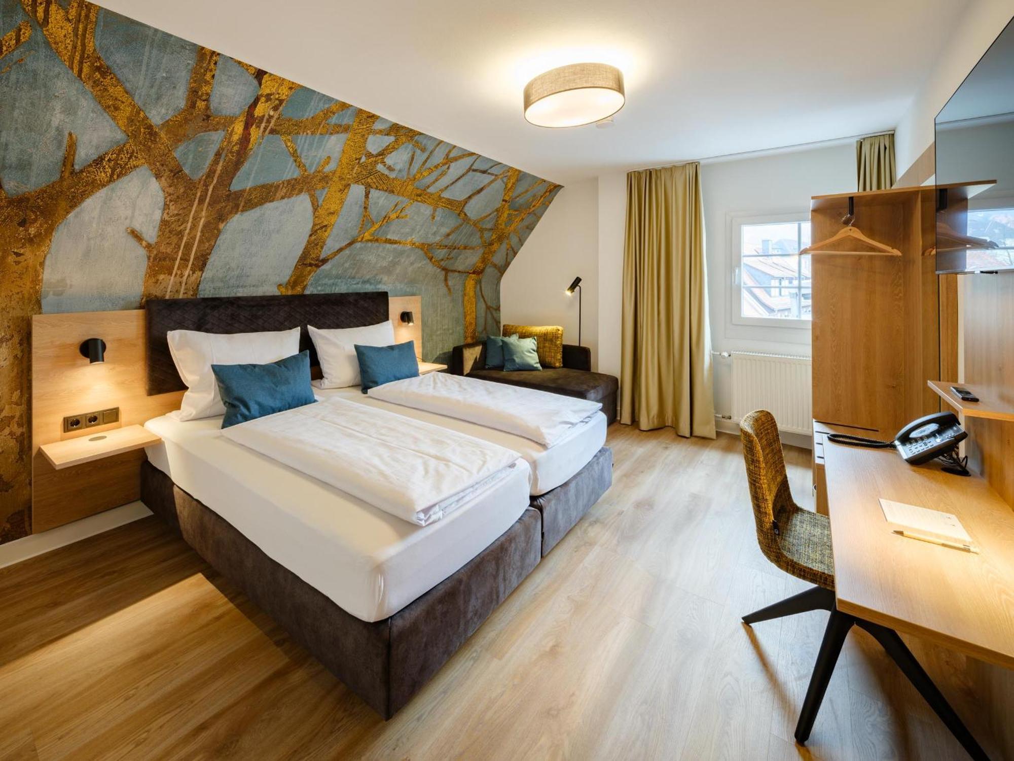 Hotel Restaurant Goldener Engel Heppenheim  Экстерьер фото